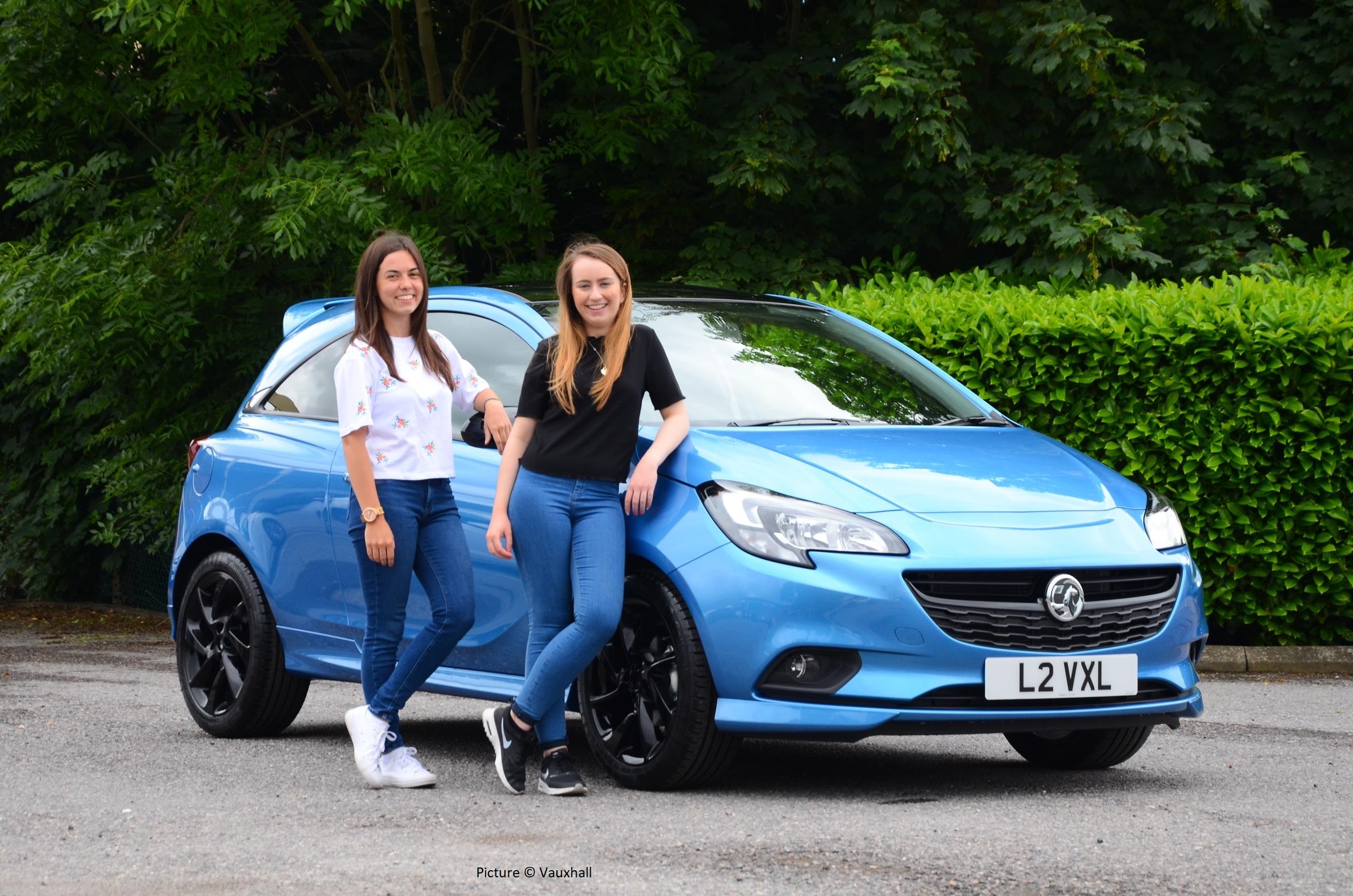 end car finance image showing two girls with a vauxhall