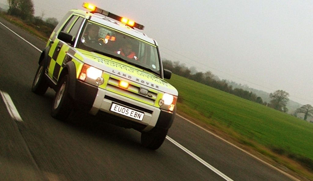 image showing national highways land rover with lights flashing 