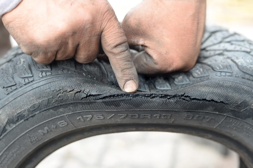cracked tyres image 